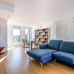 Modern With Terrace, Wifi & Ac Milano