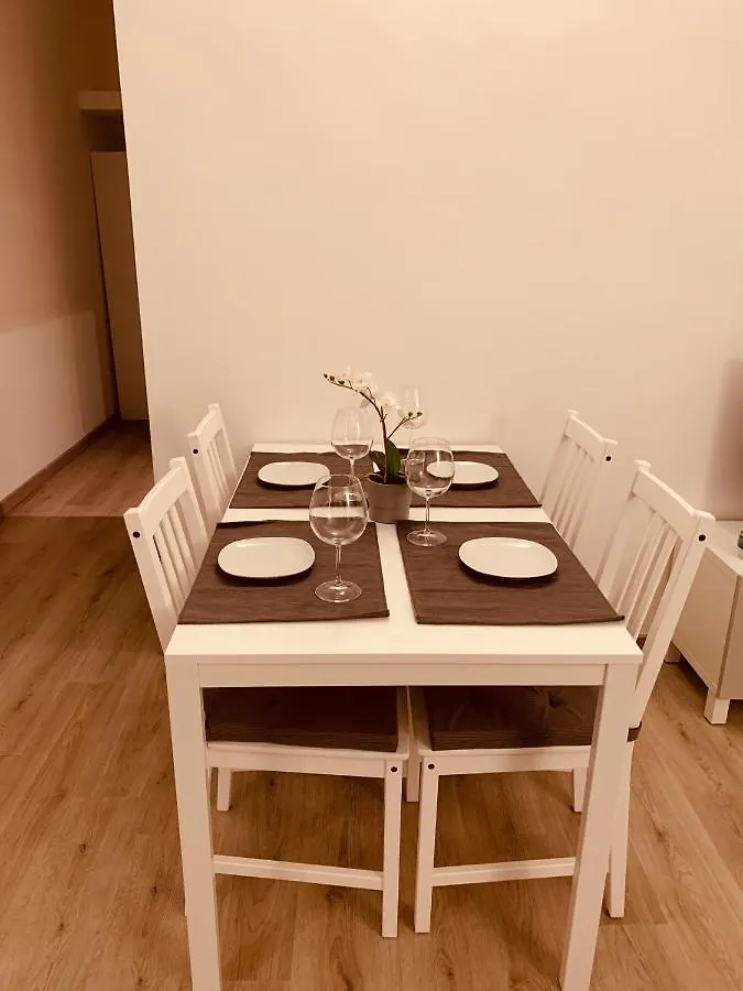 Apartment Esclusivo Trilocale Nel Cuore Di Porta Venezia Milan Italy