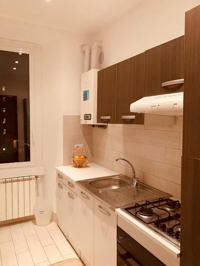Esclusivo Trilocale Nel Cuore Di Porta Venezia Milan Apartment