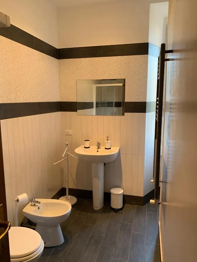 Apartment Esclusivo Trilocale Nel Cuore Di Porta Venezia Milan